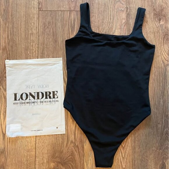 Londre The Supportive Square Neck One Piece - Matte Black - Size Medium - Picture 7 of 7